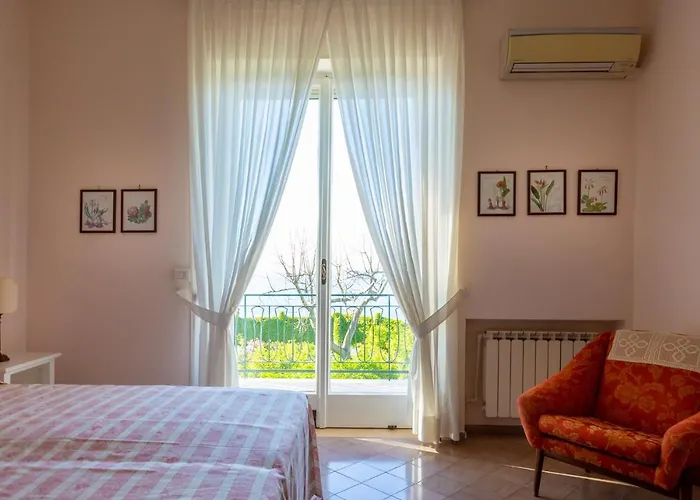 Donna Elisa 别墅 *