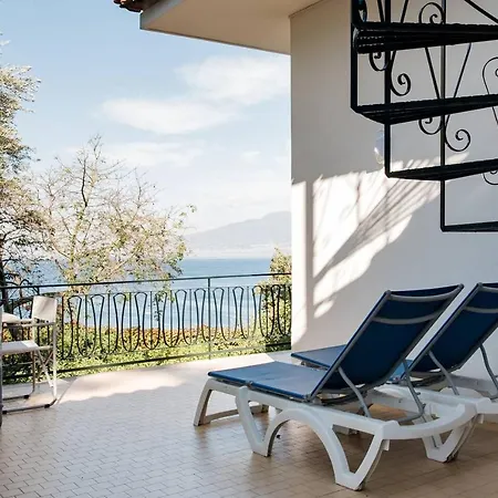 Donna Elisa Sorrento