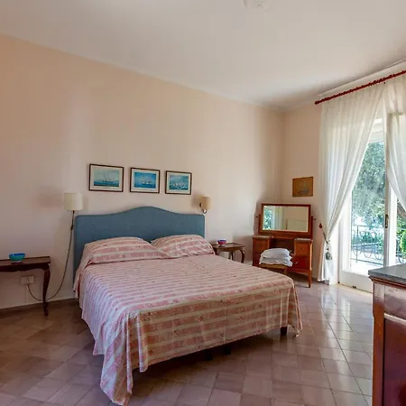 Donna Elisa Sorrento