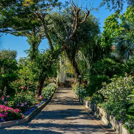 Donna Elisa Villa Sorrento