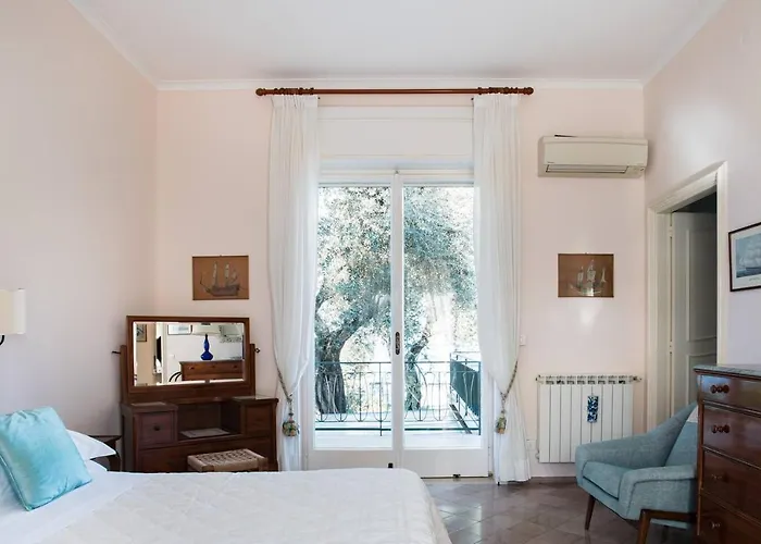 ヴィラ Donna Elisa *